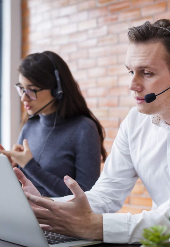 consultants-with-online-problems-support-operator-service-business-representative-concept-.jpg consultants-with-online-problems-support-operator-service-business-representative-concept-.jpg